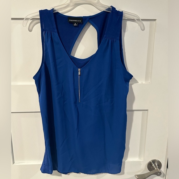 Fortune + Ivy Lighton Back Detail Mixed Material Blouse - Picture 3 of 3